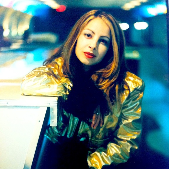 Meet your Posher, Catherine - Picture 1 of 1